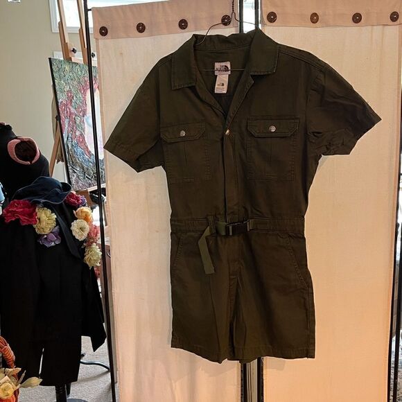 NWOT The North Face, XS Utility Romper - Picture 1 of 6